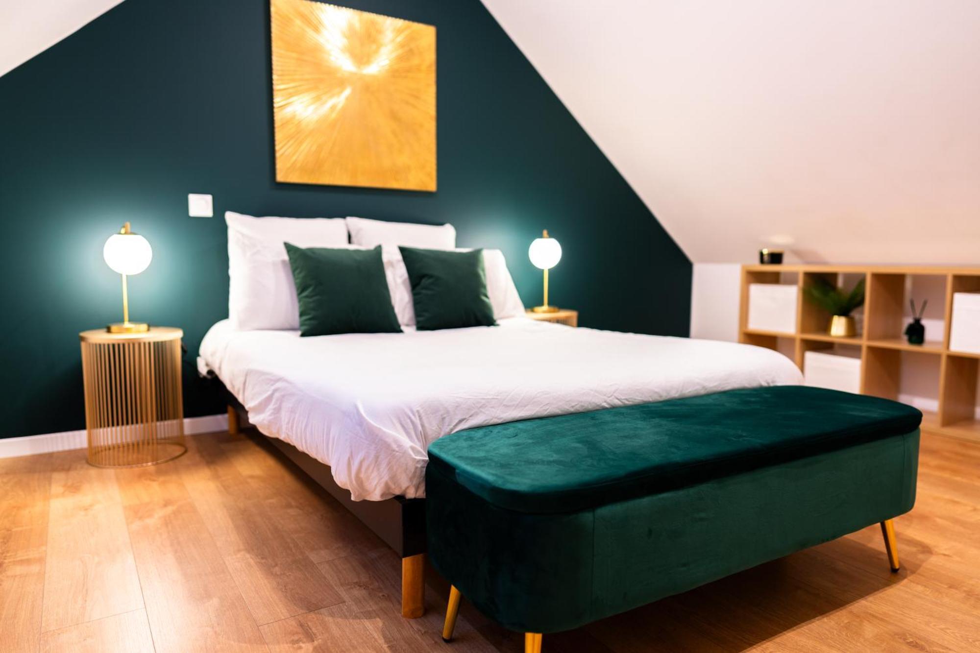 Grand Loft Familial 4 Chambres Avec Parking Prive Saumur Exteriör bild