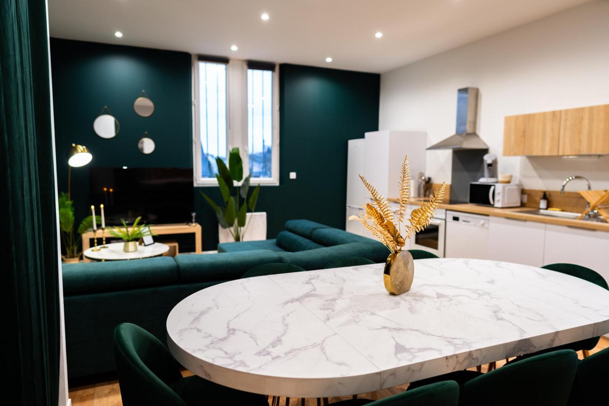 Grand Loft Familial 4 Chambres Avec Parking Prive Saumur Exteriör bild