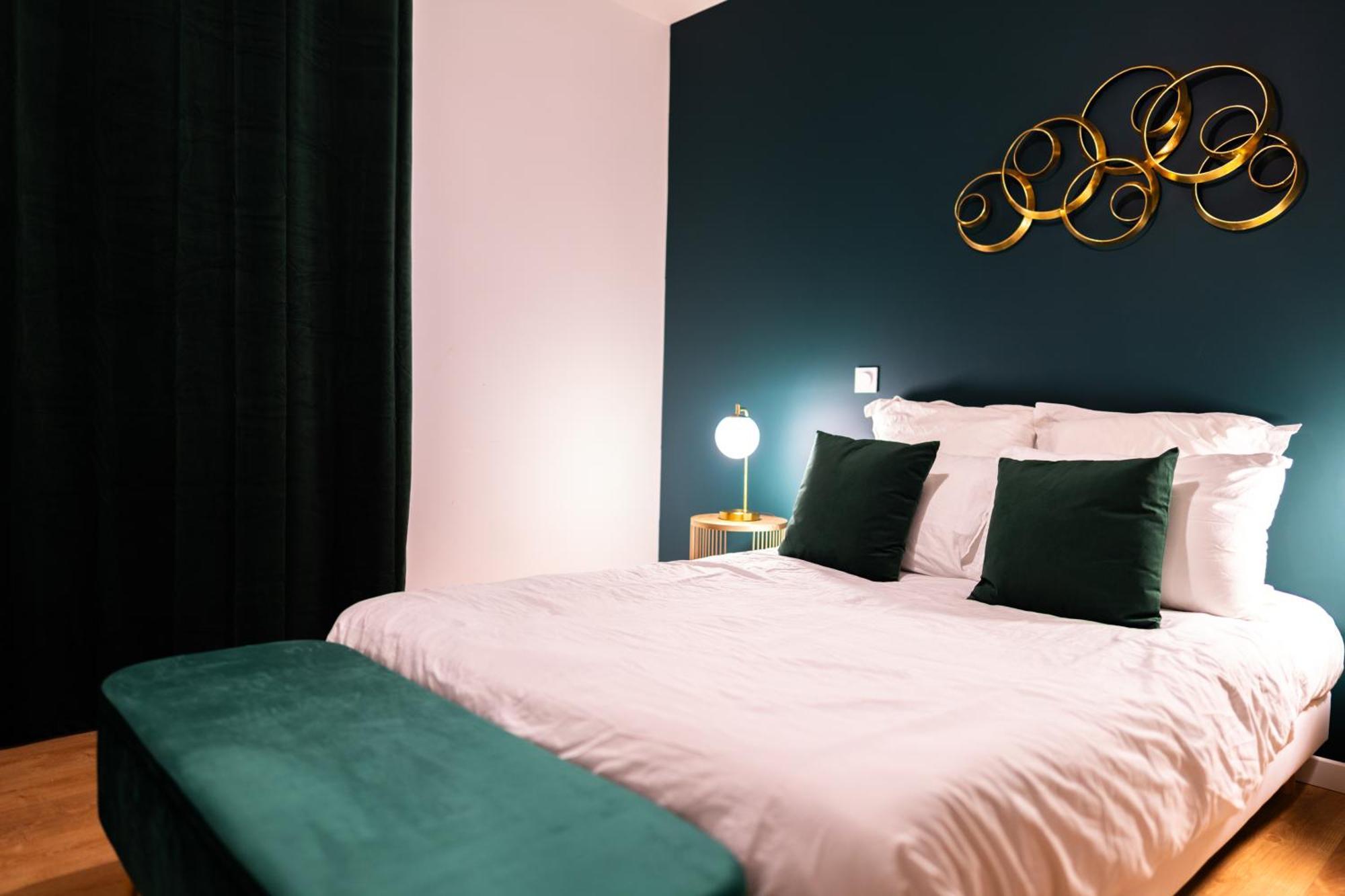 Grand Loft Familial 4 Chambres Avec Parking Prive Saumur Exteriör bild
